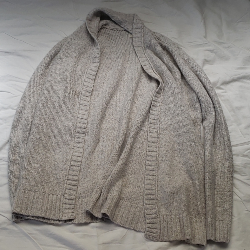 Throw sweater
